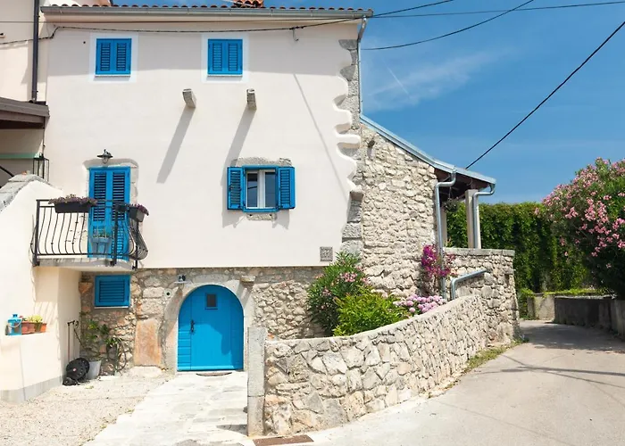 Tamburika Colorful In Rustica Area Daire