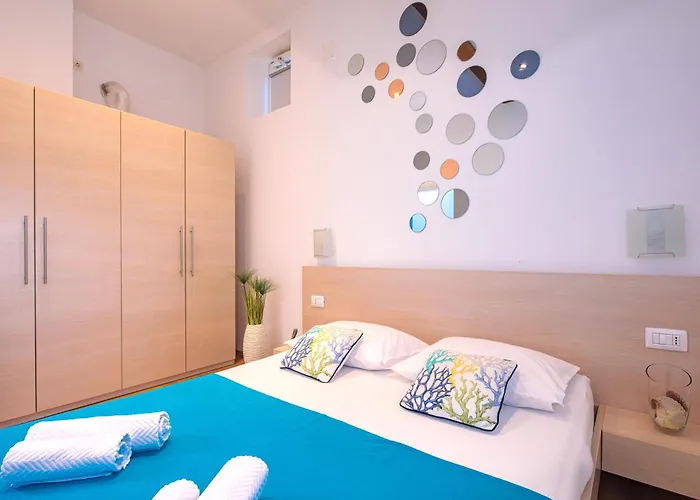 Tamburika Colorful In Rustica Area *